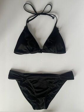 Victoria’s Secret Bikini Set - Black Ruffled Bikini Top & Cinched Bikini Bottom